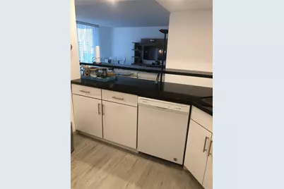 [Address not provided], Hallandale Beach, FL 33009 - Photo 25