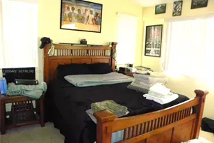 8211 Southgate Blvd, North Lauderdale, FL 33068 - Photo 5