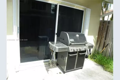 8211 Southgate Blvd, North Lauderdale, FL 33068 - Photo 19