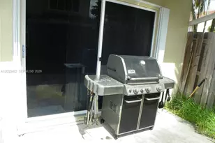 8211 Southgate Blvd, North Lauderdale, FL 33068 - Photo 19