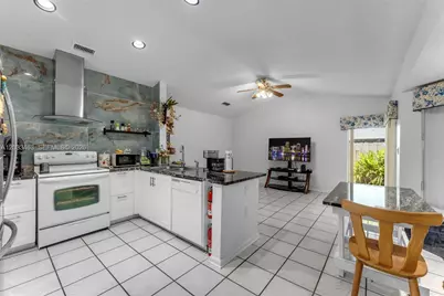 15640 SW 98th St, Miami, FL 33196 - Photo 33