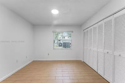 15640 SW 98th St, Miami, FL 33196 - Photo 9