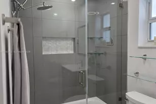14141 Langley Pl, Davie, FL 33325 - Photo 9
