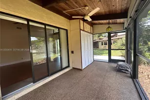 539 Briarwood Cir, Hollywood, FL 33024 - Photo 25