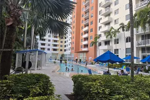 18800 NE 29th Ave, Aventura, FL 33180 - Photo 17
