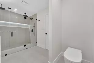 407 S Highland Dr, Hollywood, FL 33021 - Photo 25