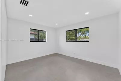 407 S Highland Dr, Hollywood, FL 33021 - Photo 17