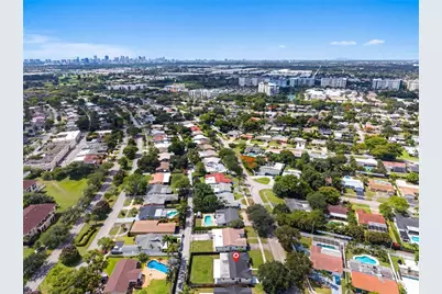 407 S Highland Dr, Hollywood, FL 33021 - Photo 41