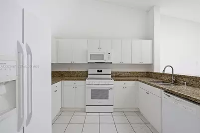 10633 NW 32nd Ct, Coral Springs, FL 33065 - Photo 9