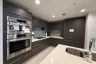 7875 NW 107th Ave, Doral, FL 33178 - Photo 11