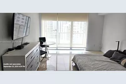 1300 Brickell Bay Dr #2112, Miami, FL 33131 - Photo 1