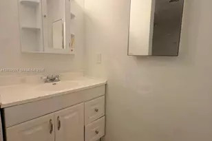 274 NE 141st St, Miami, FL 33161 - Photo 13