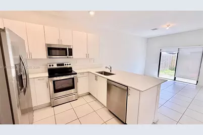 11910 SW 245 Terr #11910, Homestead, FL 33032 - Photo 5