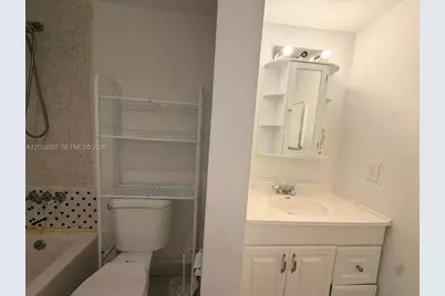 274 NE 141st St #3C, Miami, FL 33161 - Photo 11