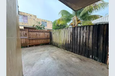 274 NE 141st St #3C, Miami, FL 33161 - Photo 9