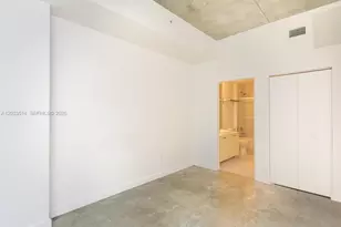 151 SE 1st St, Miami, FL 33131 - Photo 37