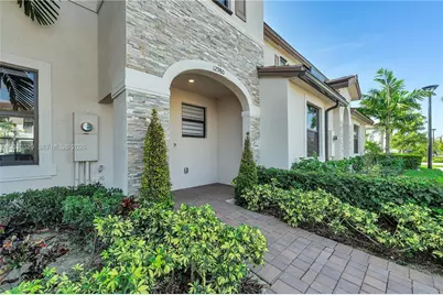 12980 SW 233rd Ter, Homestead, FL 33032 - Photo 1