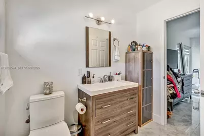 814 NE 4th St, Hallandale Beach, FL 33009 - Photo 53
