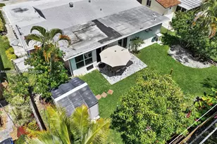 814 NE 4th St, Hallandale Beach, FL 33009 - Photo 11