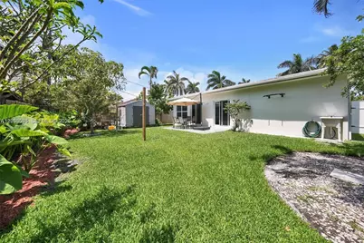 814 NE 4th St, Hallandale Beach, FL 33009 - Photo 55
