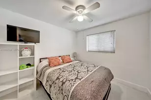 814 NE 4th St, Hallandale Beach, FL 33009 - Photo 47