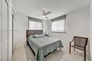 814 NE 4th St, Hallandale Beach, FL 33009 - Photo 41