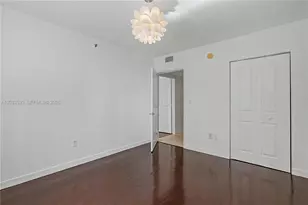 8888 Collins Ave, Surfside, FL 33154 - Photo 21