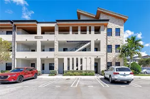 7925 NW 104th Ave, Doral, FL 33178 - Photo 3
