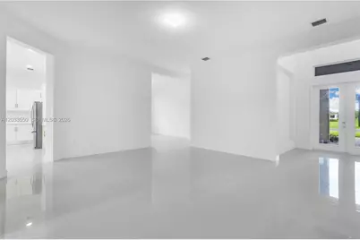 2210 SW 122nd Ter, Davie, FL 33325 - Photo 9