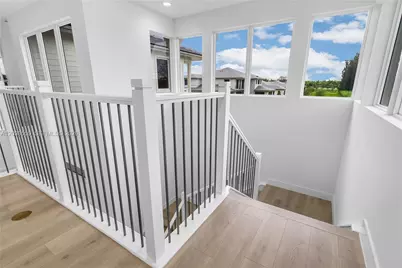 2210 SW 122nd Ter, Davie, FL 33325 - Photo 27