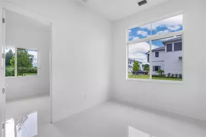 2210 SW 122nd Ter, Davie, FL 33325 - Photo 61