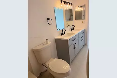 8235 Lake Dr #502, Doral, FL 33166 - Photo 7