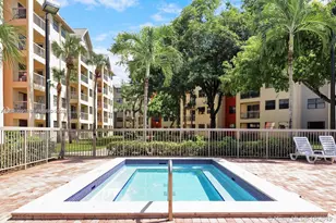 8160 Geneva Ct, Doral, FL 33166 - Photo 23