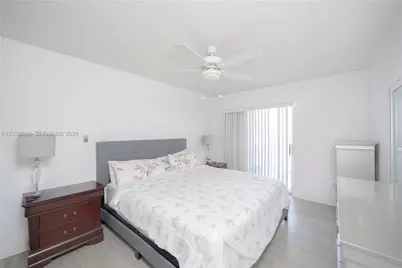 1255 W 53rd St #306, Hialeah, FL 33012 - Photo 13