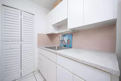 1255 W 53rd St #306, Hialeah, FL 33012 - Photo 9