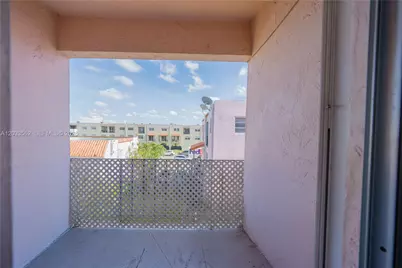 1255 W 53rd St #306, Hialeah, FL 33012 - Photo 15