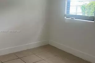 2467 NW 103rd St, Miami, FL 33147 - Photo 13