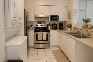 5091 NW 7th St, Miami, FL 33126 - Photo 13