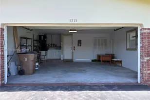 1221 NW 44th St, Deerfield Beach, FL 33064 - Photo 35