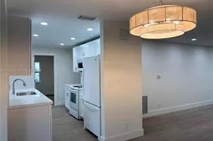 1221 NW 44th St, Deerfield Beach, FL 33064 - Photo 11