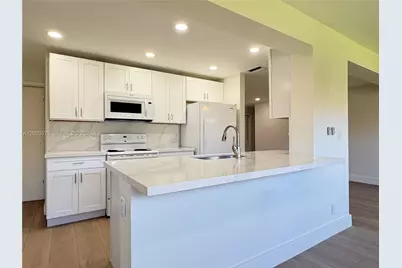 1221 NW 44th St #., Deerfield Beach, FL 33064 - Photo 7