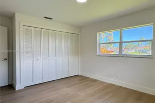 1221 NW 44th St, Deerfield Beach, FL 33064 - Photo 29