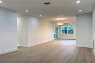 1221 NW 44th St, Deerfield Beach, FL 33064 - Photo 9