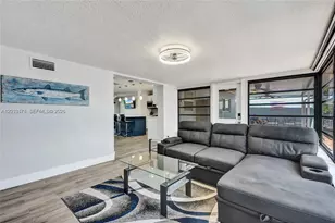 200 SE 3rd St, Pompano Beach, FL 33060 - Photo 21