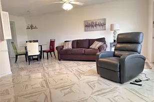 569 Fanshaw N, Boca Raton, FL 33434 - Photo 1