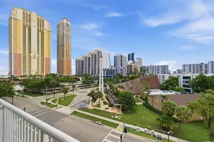 17800 Atlantic Blvd, Sunny Isles Beach, FL 33160 - Photo 5