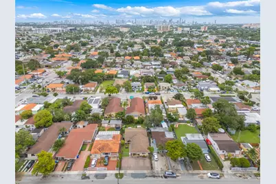 247 NW 51st Ave, Miami, FL 33126 - Photo 31