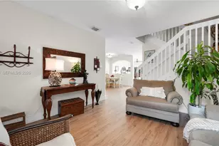 16590 SW 70th St, Miami, FL 33193 - Photo 3