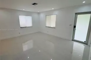 105-107 NE 30th Ct, Wilton Manors, FL 33334 - Photo 17