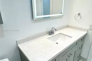 105-107 NE 30th Ct, Wilton Manors, FL 33334 - Photo 11
